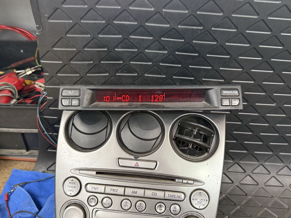 Display Ceas bord Mazda 6 Piese Dezmembrari Mazda Preturi mici!