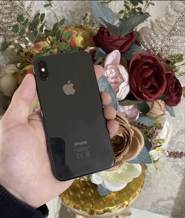 Продам телефон Айфон X