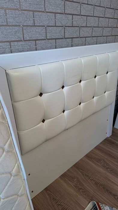 Продается 2 дивана в хорошом состаяние