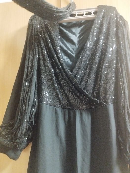 Праздничное современное платье