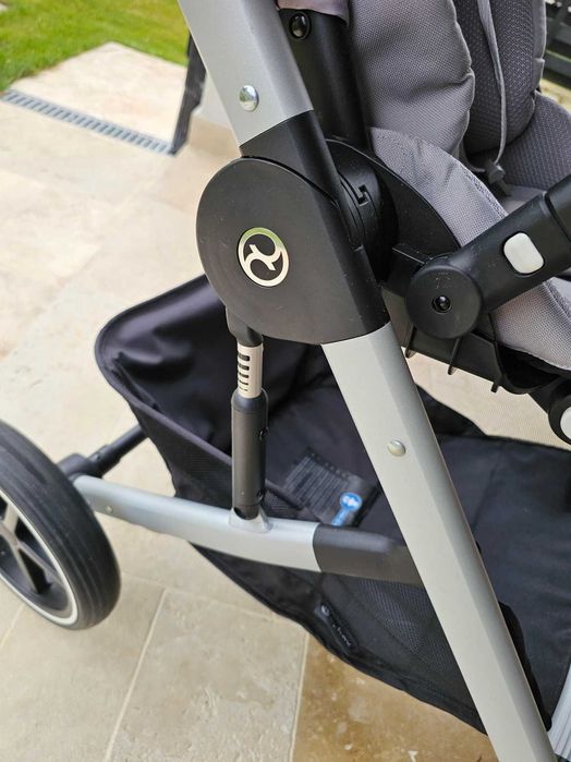Carucior 3 in 1 Cybex Balios S Lux Stone Grey + Baza isofix One Cybex
