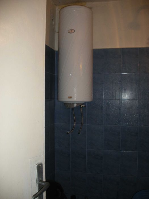 Продава Етаж от Къща град Ловеч, Широк център