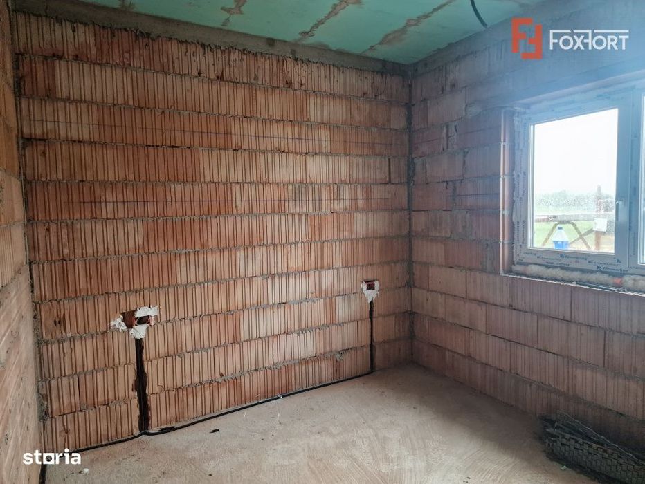 Duplex de vanzare cu 3 camere, zona Bucovat