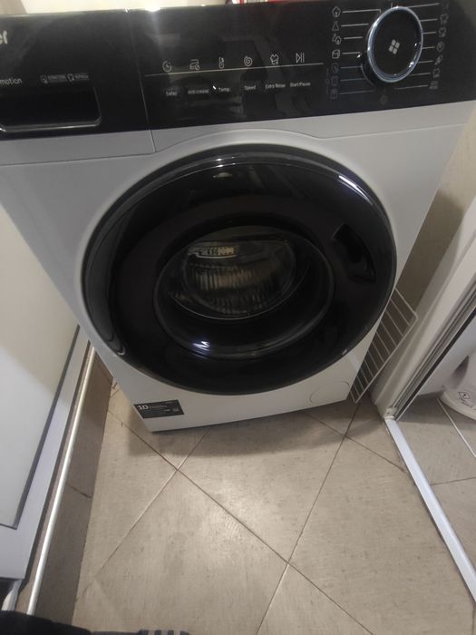 Продавам Пералня Haier HW B14939 9kg Гаранция