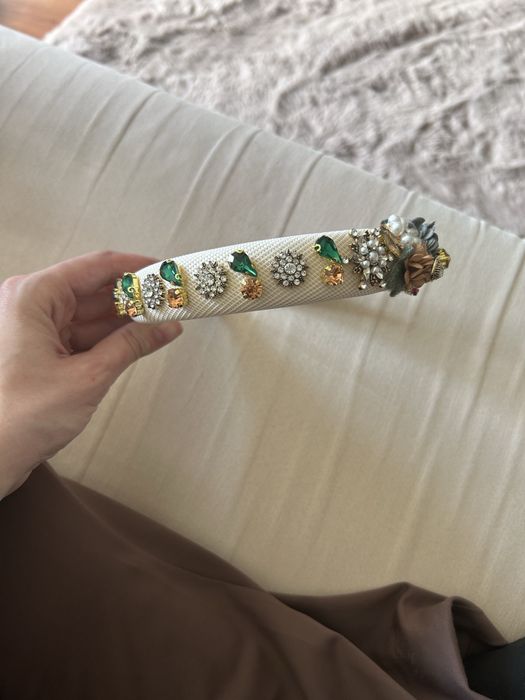 Ръчно изработена диадема