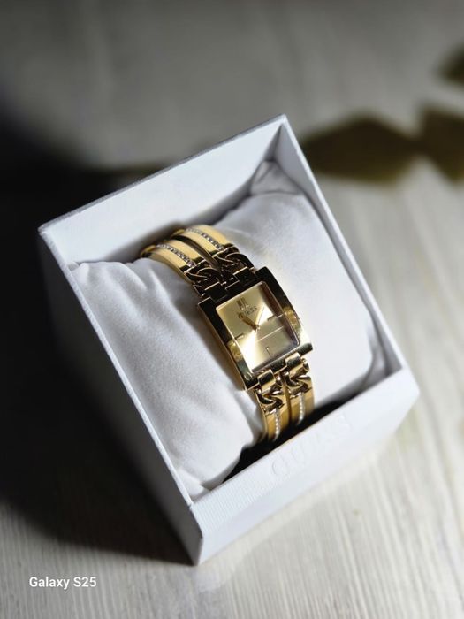 " GUESS"  Брендовый сағат