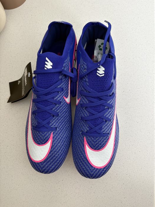 Ghete fotbal Mercurial si Phantom