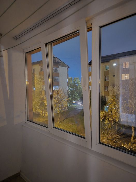Inchiriez apartament