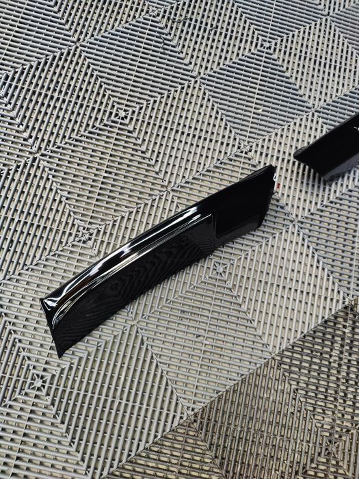 Set splitere prelungiri bara fata BMW E90 M-Tech NFL negru lucios