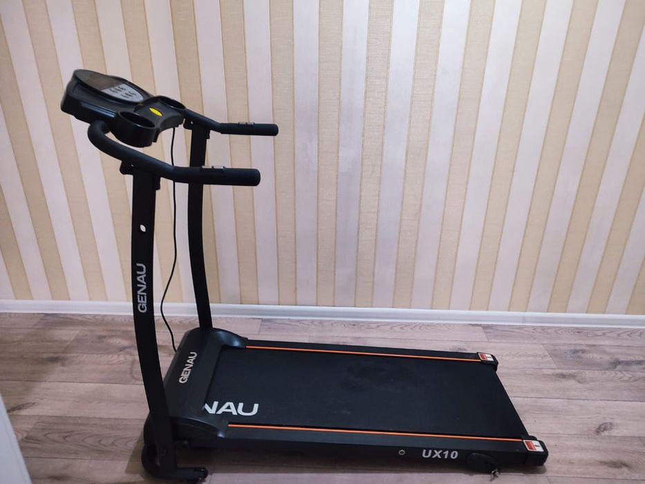 Продам беговую дорожку