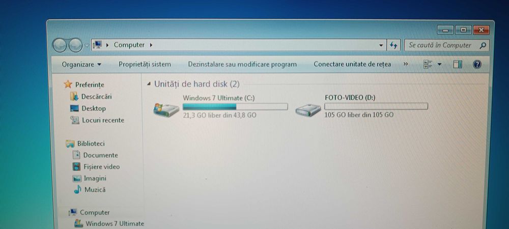 Unitate PC funcțională + Monitor LCD, Webcam, Tastatură, Mouse