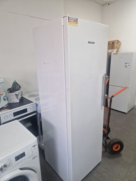Хладилник Miele 393 литра