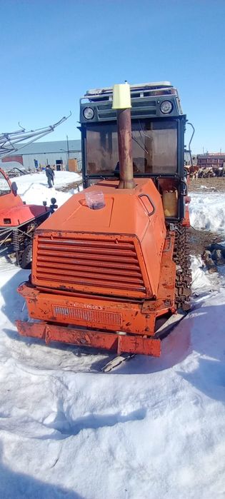 Продам трактор ВТ 150 на гусеницах