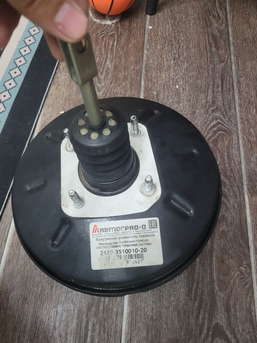 Вакум Тормозной Рено