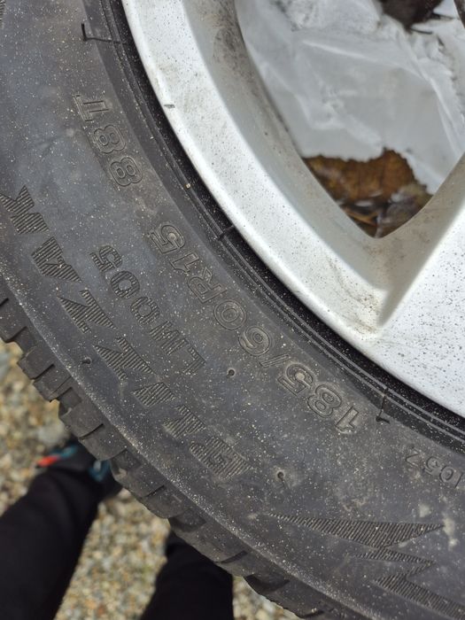 Jante Skoda Rapid/Polo/Fabia 5x100 Anvelope iarnă 185/60/R15