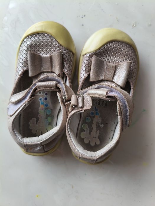 Детские сандали размер23