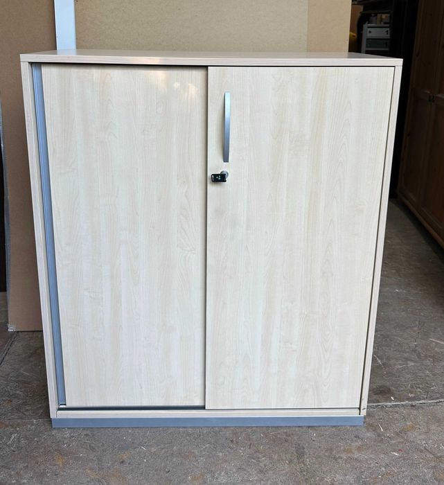 Dulap Documente SteelCase; Fiset cu cheie si 2 usi glisante; Comoda cu rafturi metalice; Dulap cu depozitare