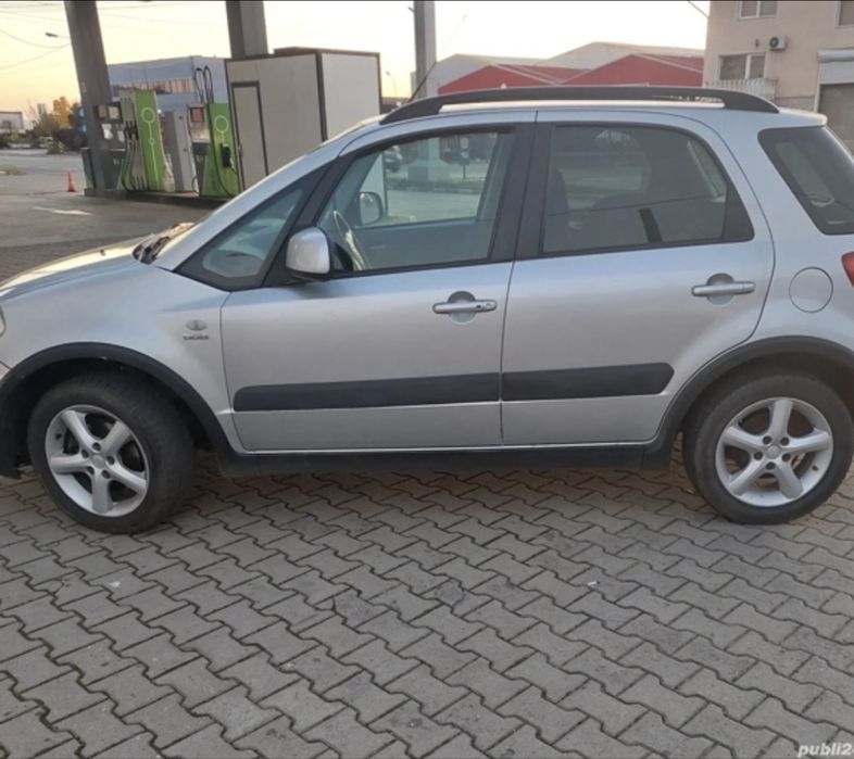 Vând suzuki SX4 înmatriculată