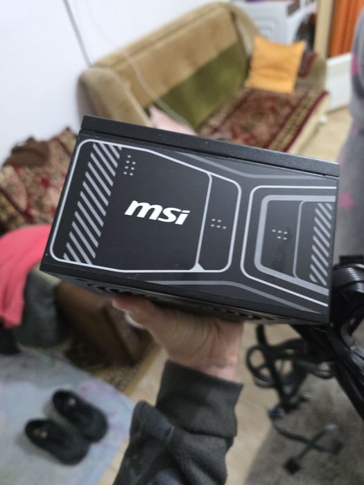 Sursa MSI 750W noua