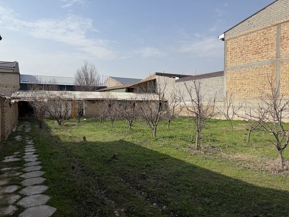 Abdurahmonov’da yer sotiladi