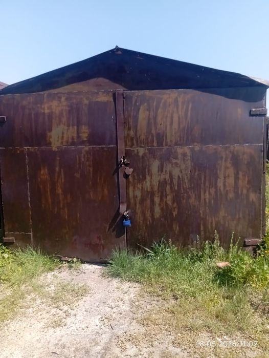 Здравствуйте.Продам гараж.