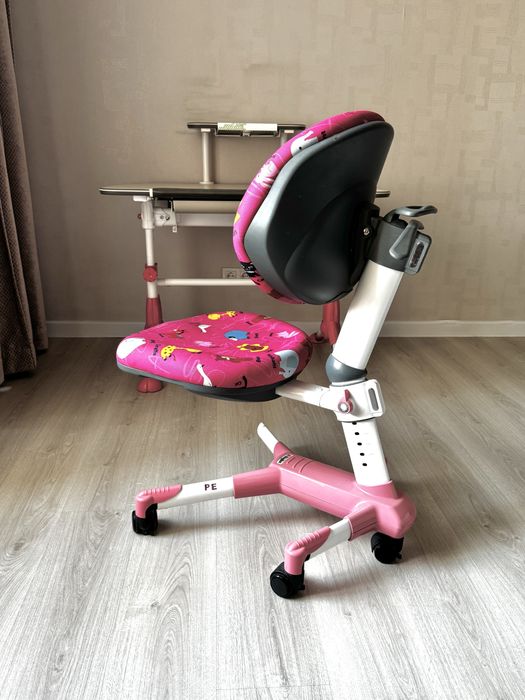 Детский стол с анатомическим стулом