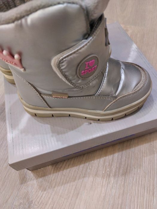 На девочку размер 25