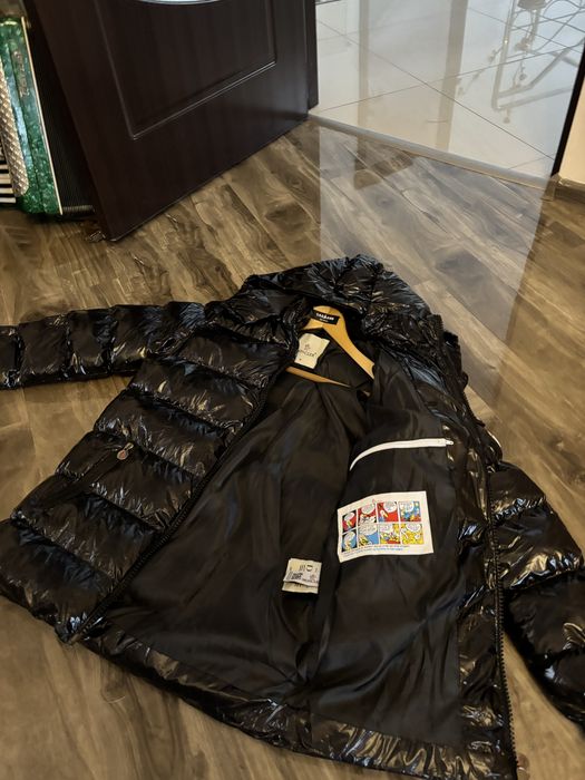 Vând geacă lucioasă bărbați