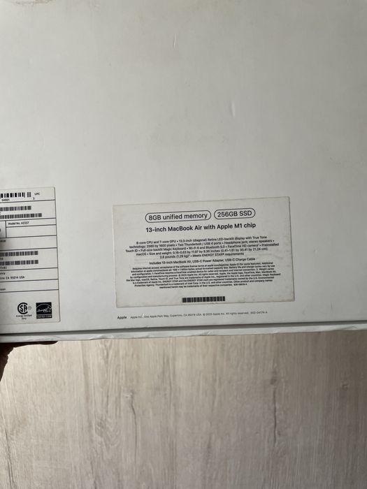 Macbook air M1 256/8 gb