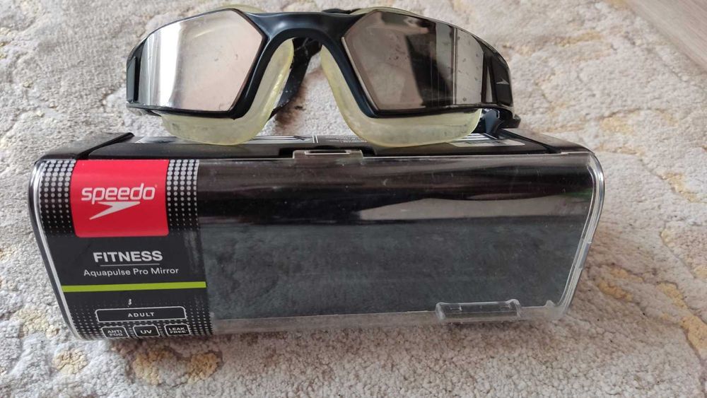 Плувни аксесоари: Speedo, Arena, Nabaiji - бански, педълси и плавници