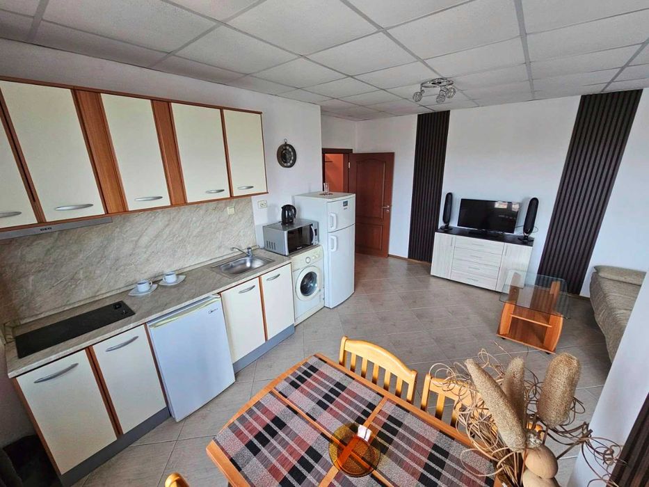 Продава се Тристаен апартамент в к.к. Слънчев бряг - 77 кв.м за 586 €/кв.м - Снимка #12