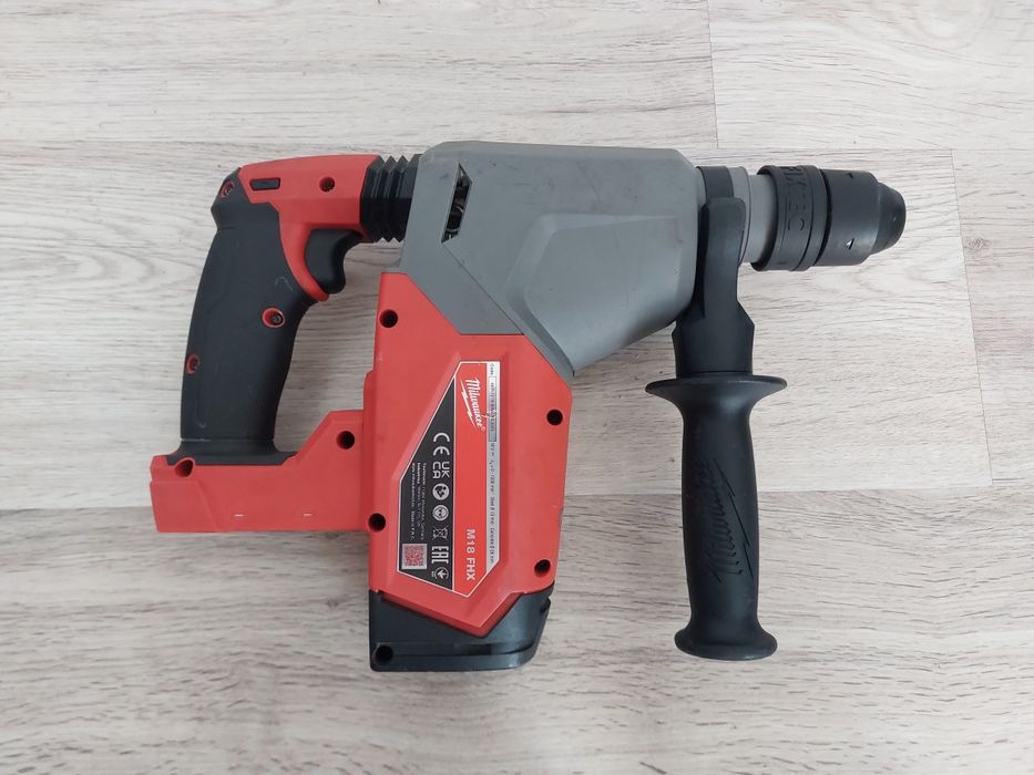 Rotopercutor milwaukee M18 FHX, 2.5 jouli, puțin folosit