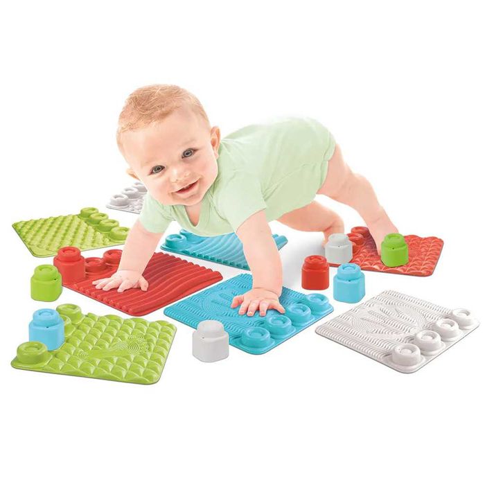 Бебешки играчки Clemmy soft touch and play