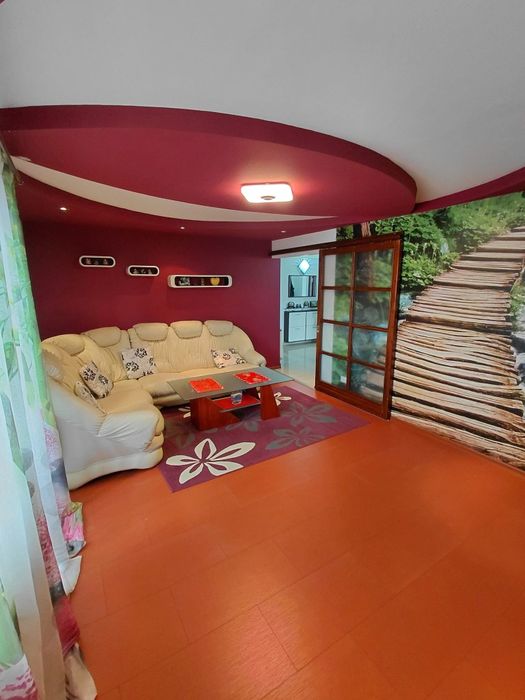 Aprtament 4 camere , Etaj 3 , Zona Sens