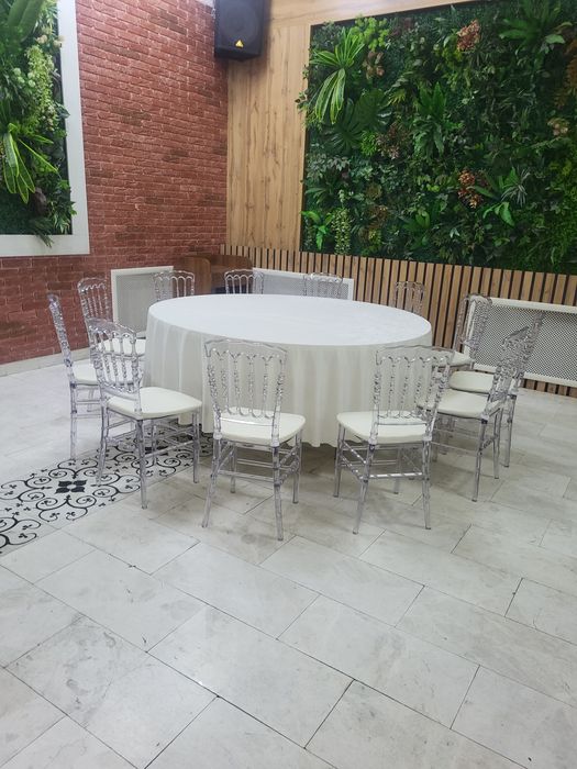 Стулья Кьявари прозрачные