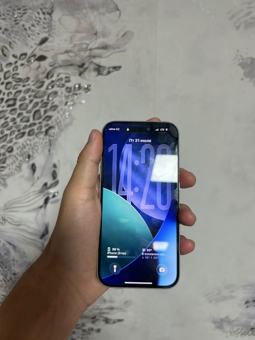 iPhone 16 с гарантией