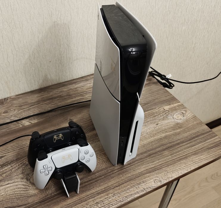 Продам PS5 Slim 1Tb