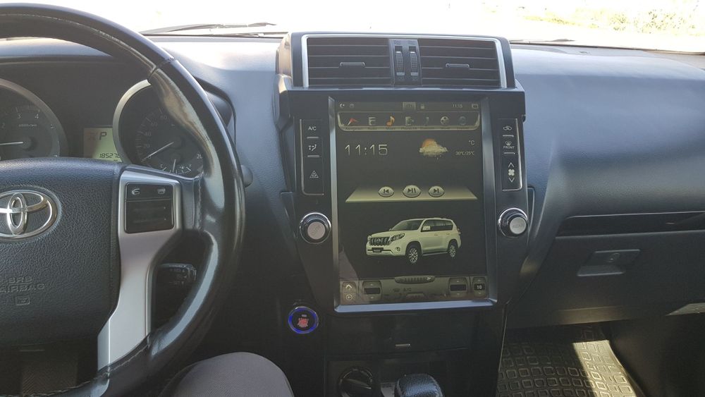 TAYOTA  prado sotiladi