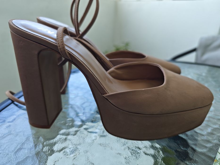 Малко носени обувки 38 номер