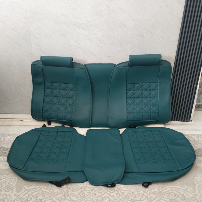 Продам чехлы в хорошем состоянии