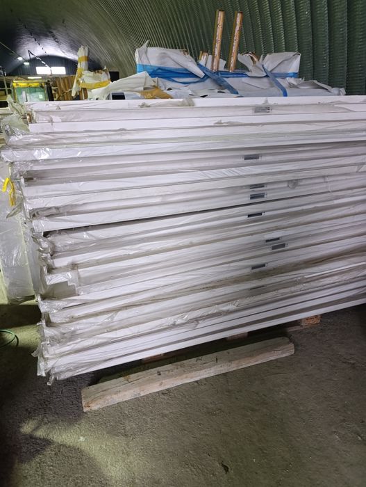 Нови метальически двер