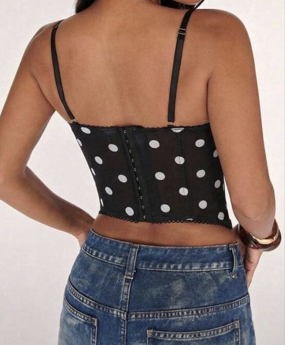 Бюстие на точки - ново