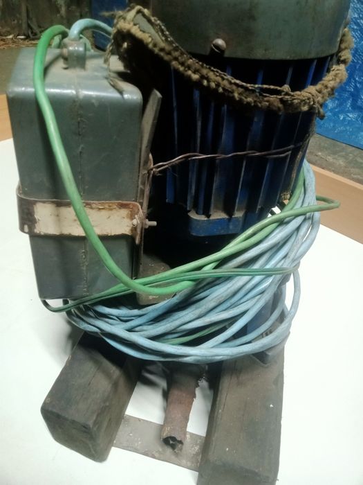 Продам электро двигатель СССР