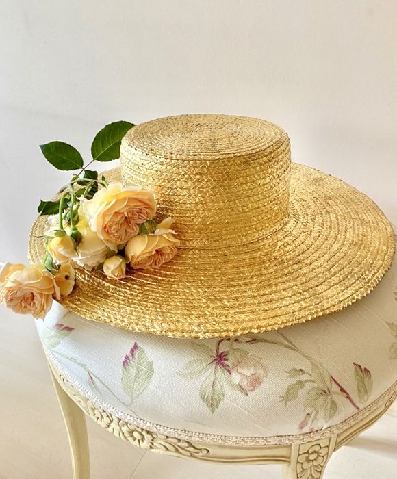 Pălărie aurie de paie model canotieră, unicat