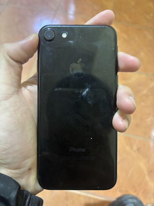 iPhone 7 черный цвет