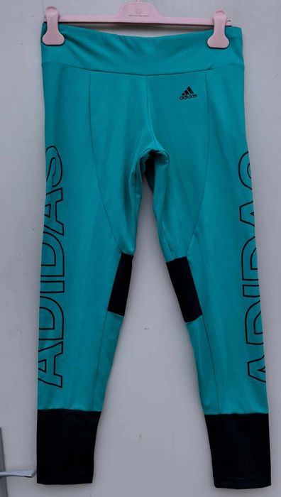 Adidas оригинален дамски клин Л размер нов