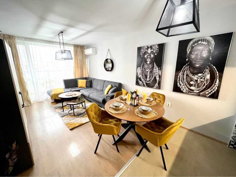 Продава се Тристаен апартамент в Пловдив, Южен - 95 кв.м за 2053 €/кв.м - Снимка #1