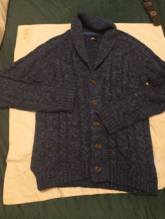 Cartigan foarte gros cu guler stil sal L