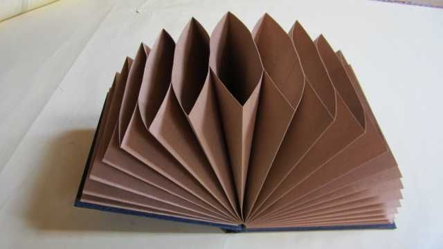 Альбом  для  фото  или  дисков