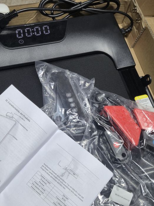 Ел.Сгъваема Пътека с дистанционно 3 в 1 .с наклон 10%/15% 1-10 км/ч..